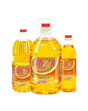 食用油灌裝機(jī)回首艱苦過(guò)去，展望美好未來(lái)